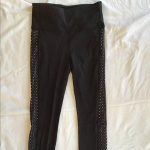 Lululemon nulux leggings size 6 28 inch inseam
